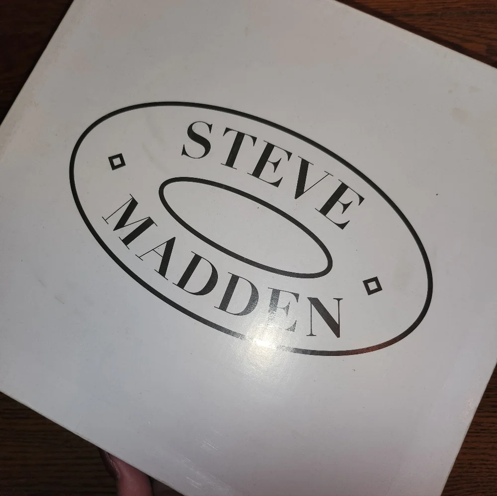 Steve Madden Black Espadrille Wedges - Picture 8 of 8